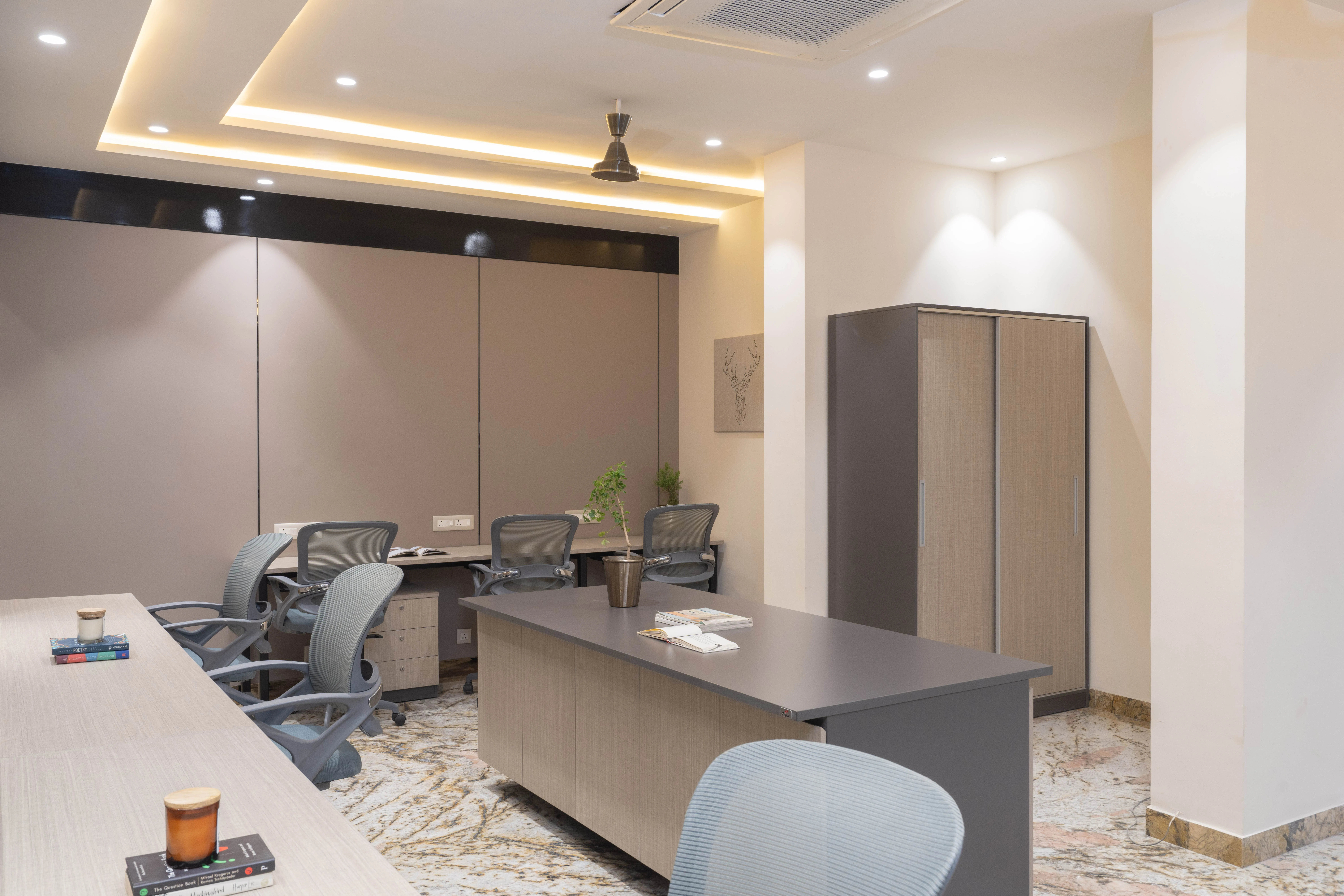 Daujees Office Staff Room 2